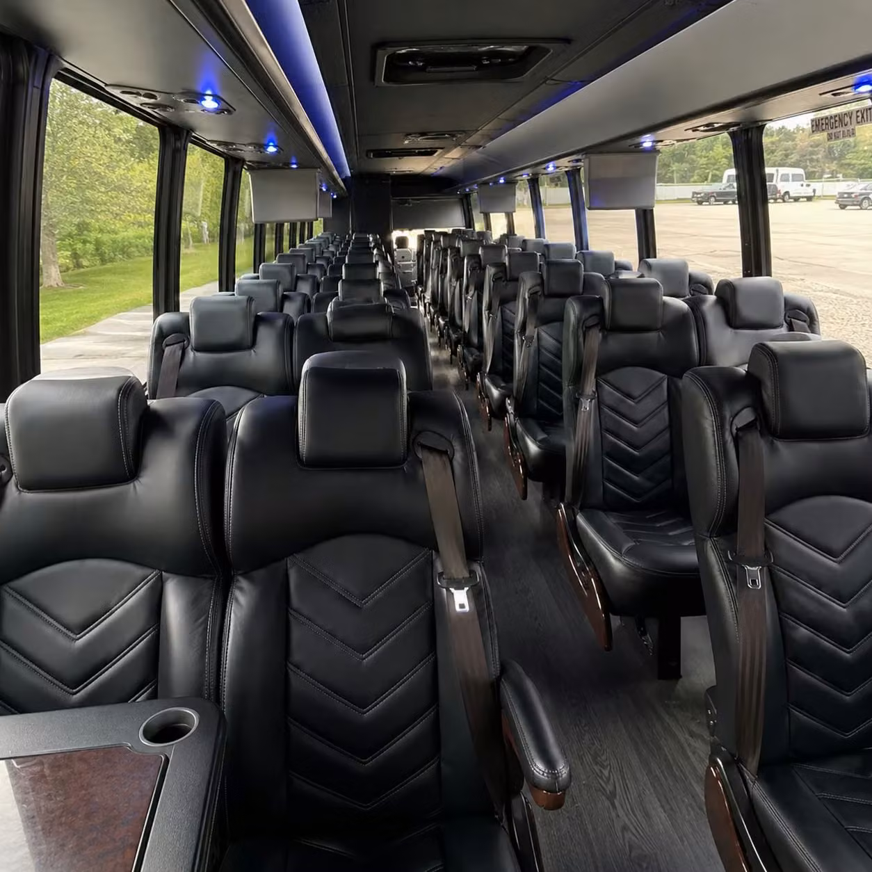 dayton 25 passenger minibus rental
