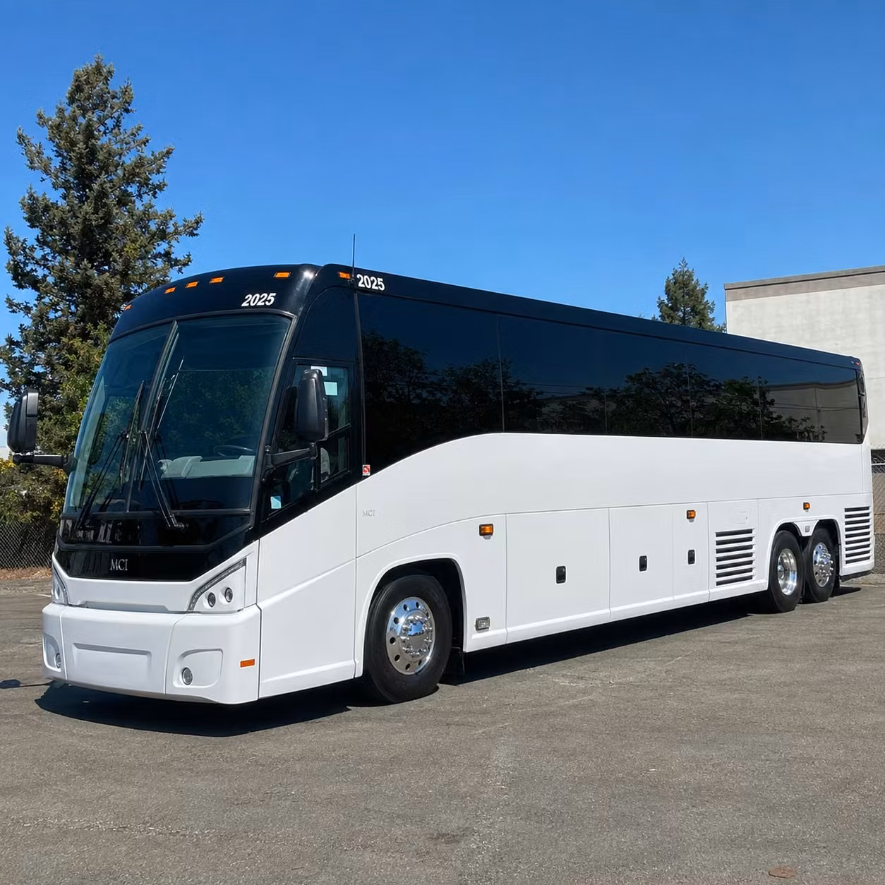 long distance charter bus rentals from dayton to columbus cincinnati and beyond